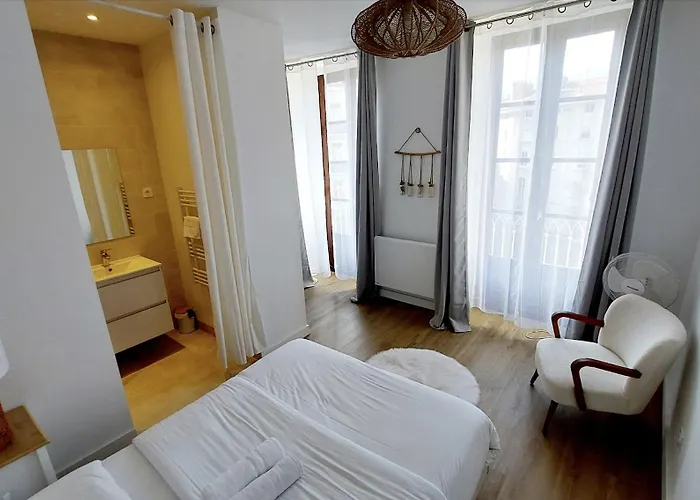 Apartment Hyper-centre De Grenoble, Parentale - Wifi Fibre - Cocon Grenoble