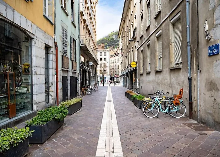 Apartment Hyper-centre De Grenoble, Parentale - Wifi Fibre - Cocon